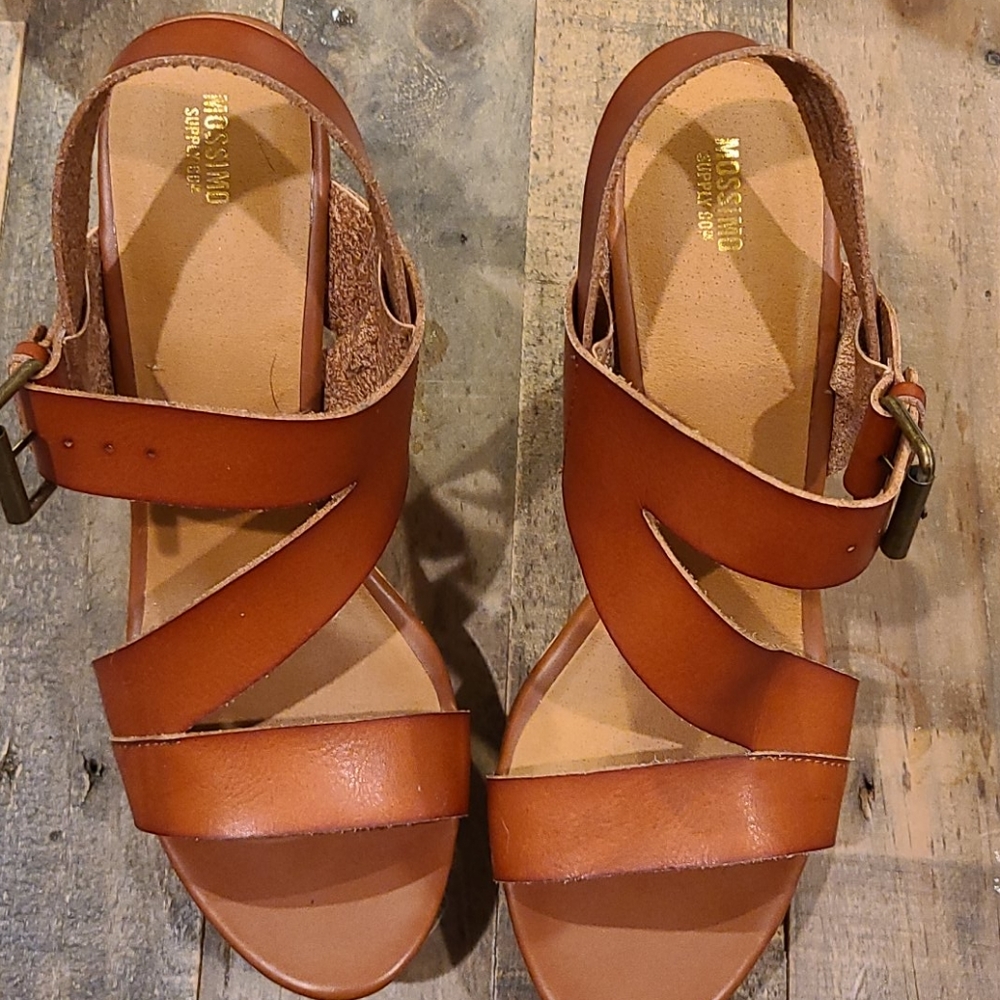 Mossimo wedge